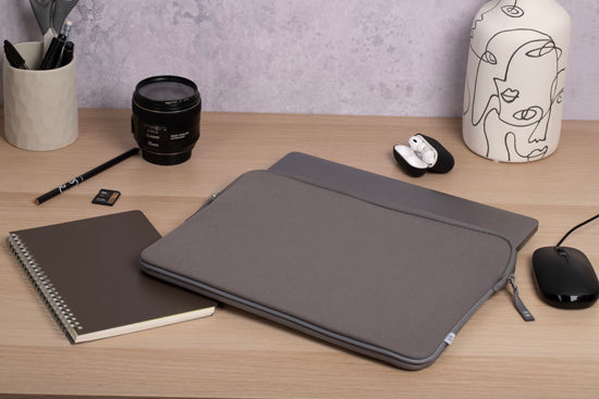 MacBook Pro/Air 13 Basics ²Life Gray/White Sleeve