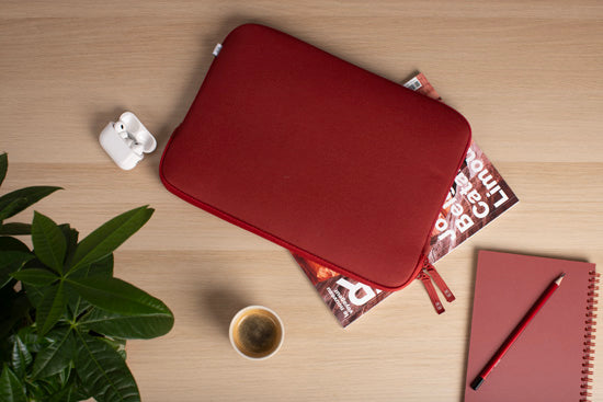 MacBook Air 15 Basics ²Life Red/White Sleeve