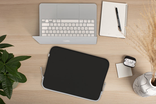 MacBook Sleeve NEO Basics ²Life Perfect Fit Black / Moon