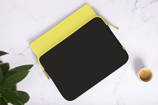 MacBook Sleeve NEO Basics ²Life Perfect Fit Black / Lemon