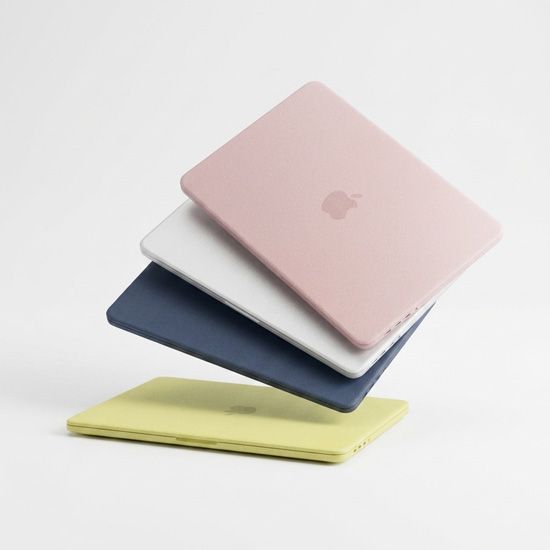 Coque MackBook Neo Sandy Color Clear