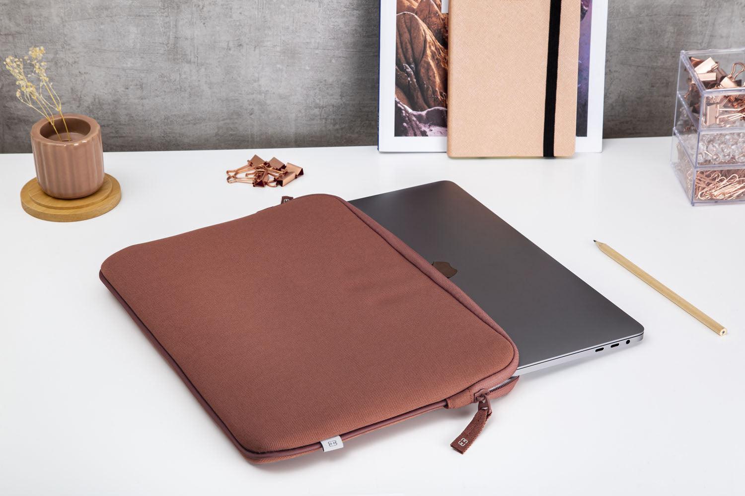 Housse pour MacBook Pro 14" - Horizon Redwood - MW